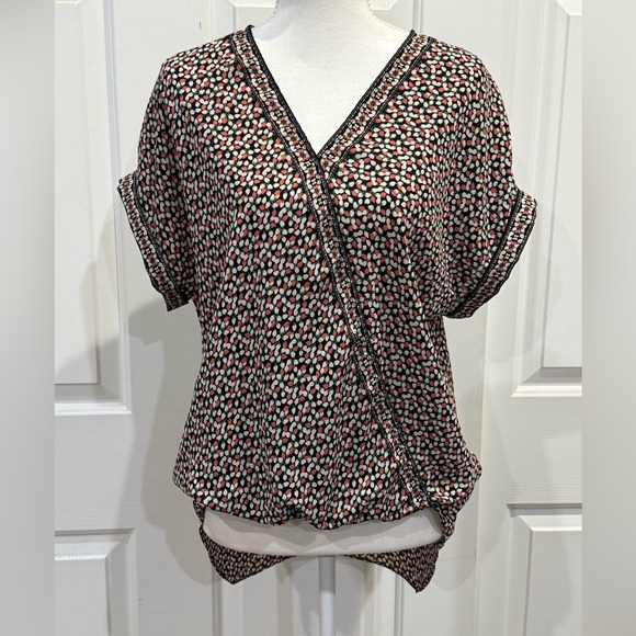 Max Studio Printed Faux Wrap Blouse Black Red Ivory Short Sleeve Size S - Picture 4 of 10